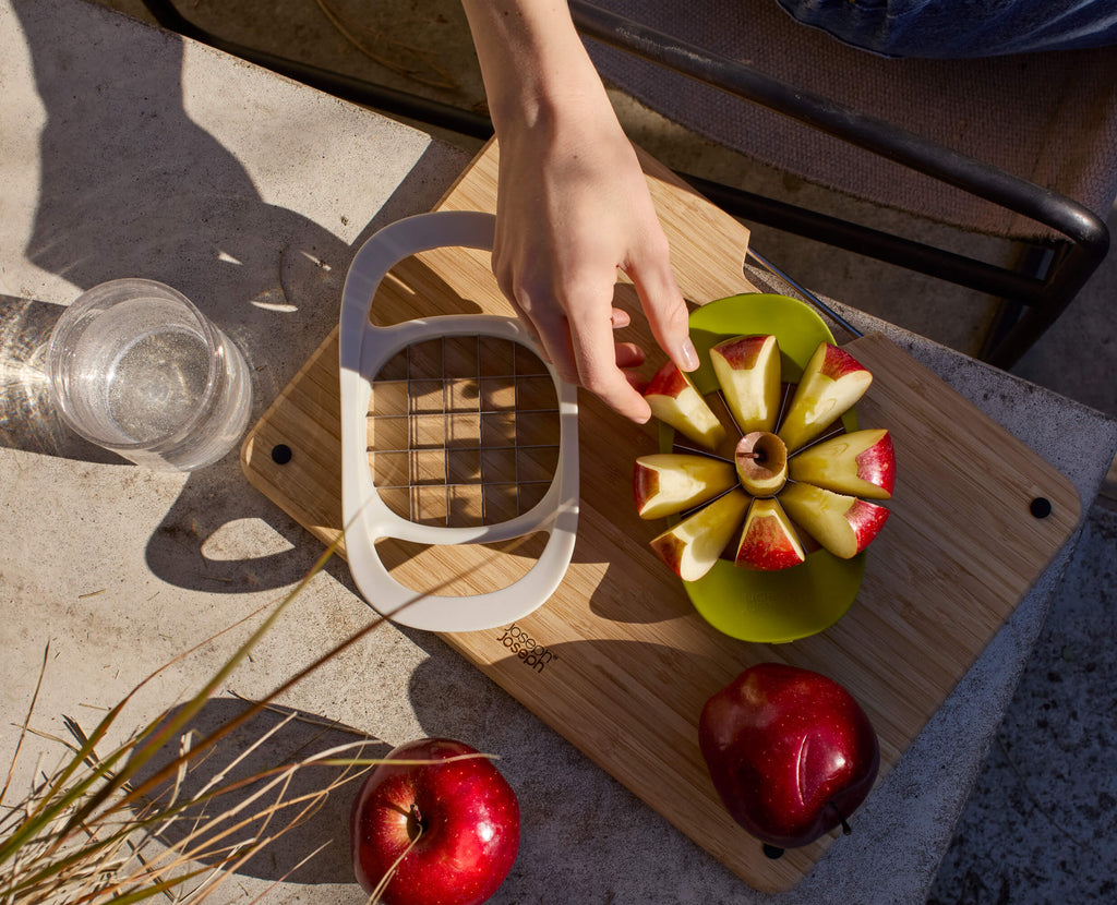 Nest™ Press 2-in-1 Fruit & Vegetable Cutter