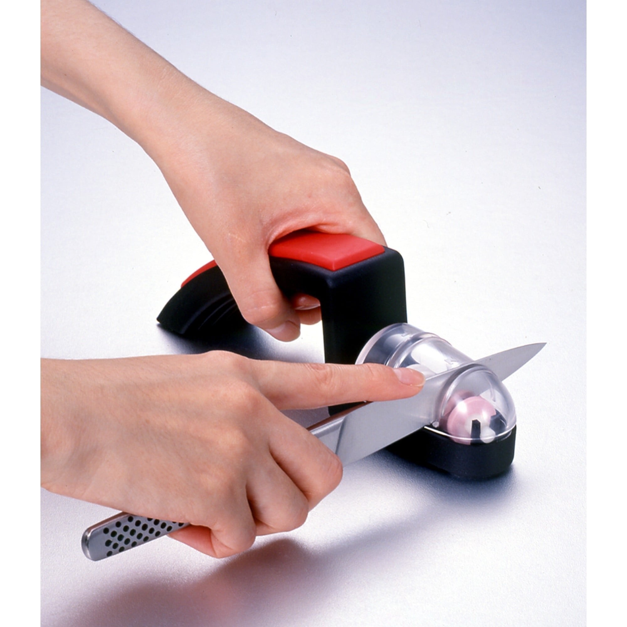 MinoSharp Shinkansen Sharpener, Black & Red SH-220/BR