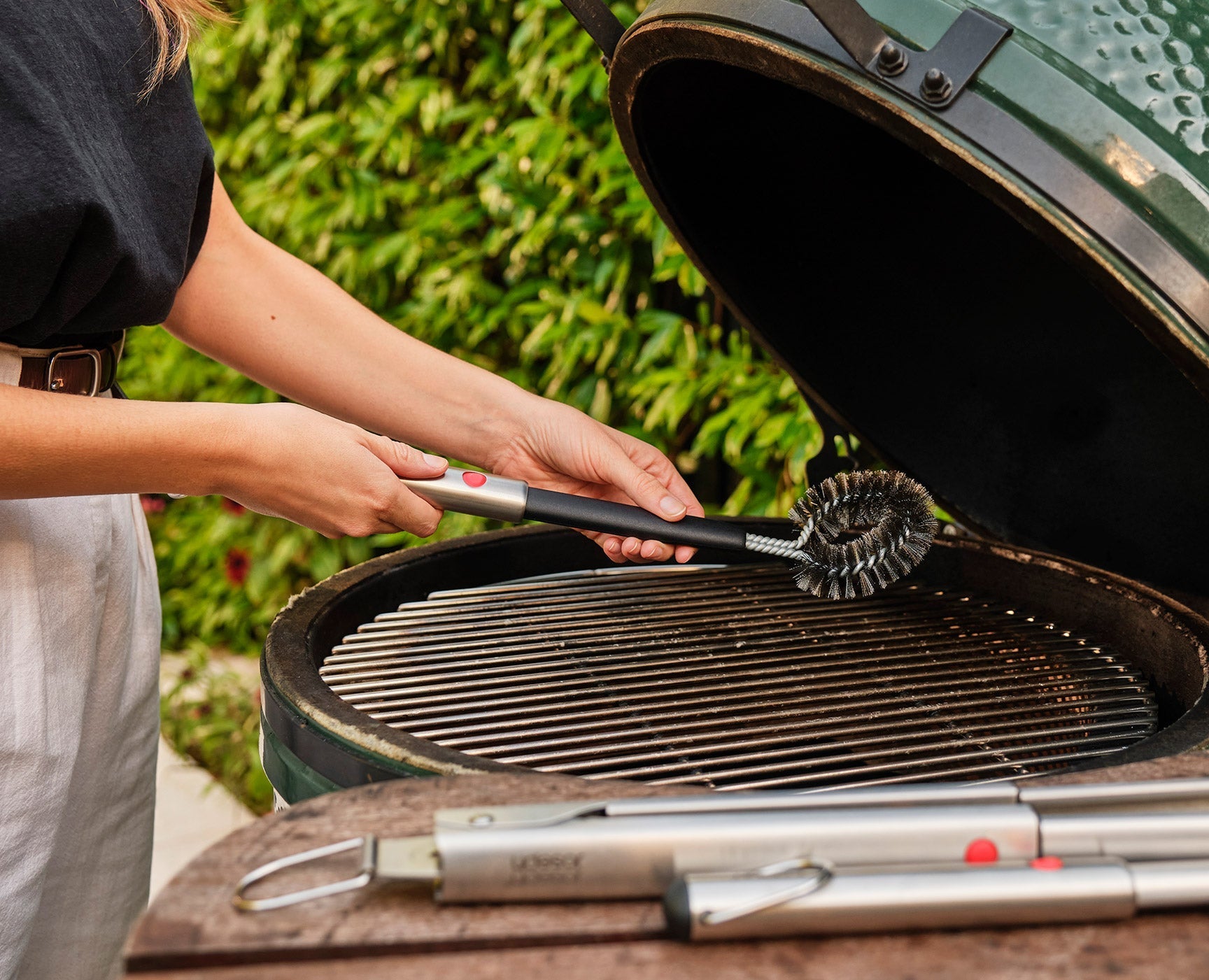 GrillOut™ Stainless-Steel BBQ Cleaning Brush with Extending Handle