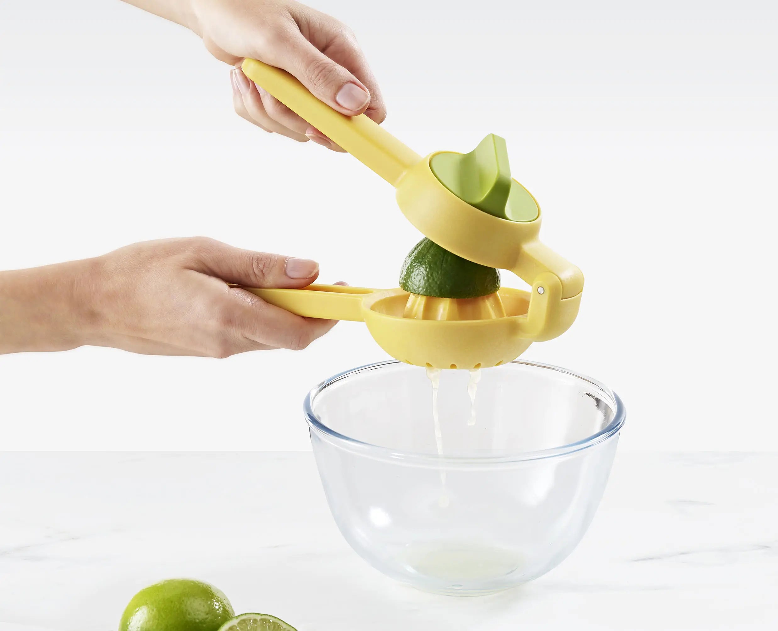 JuiceMax™ Dual-action Yellow Citrus Press