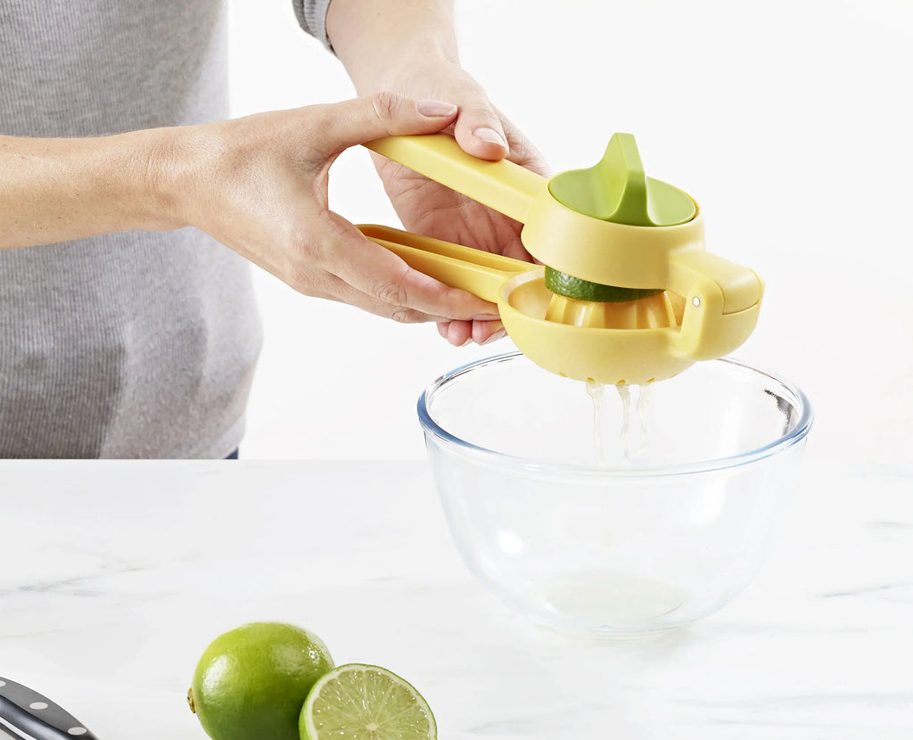 JuiceMax™ Dual-action Yellow Citrus Press