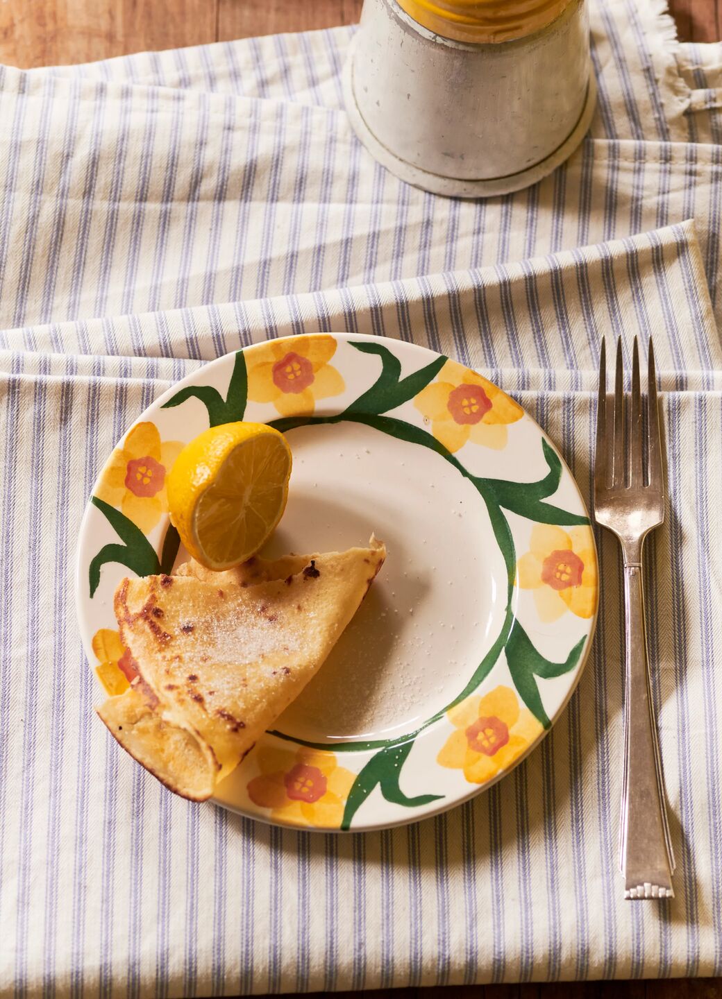 Emma Bridgewater Windblown Daffodils Small Side Plate, 6.5 Inch