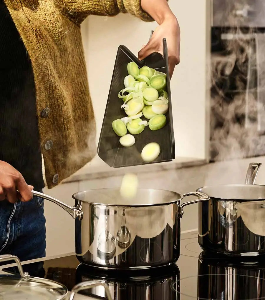 Chop2Pot™ Plus Black Folding Chopping Board