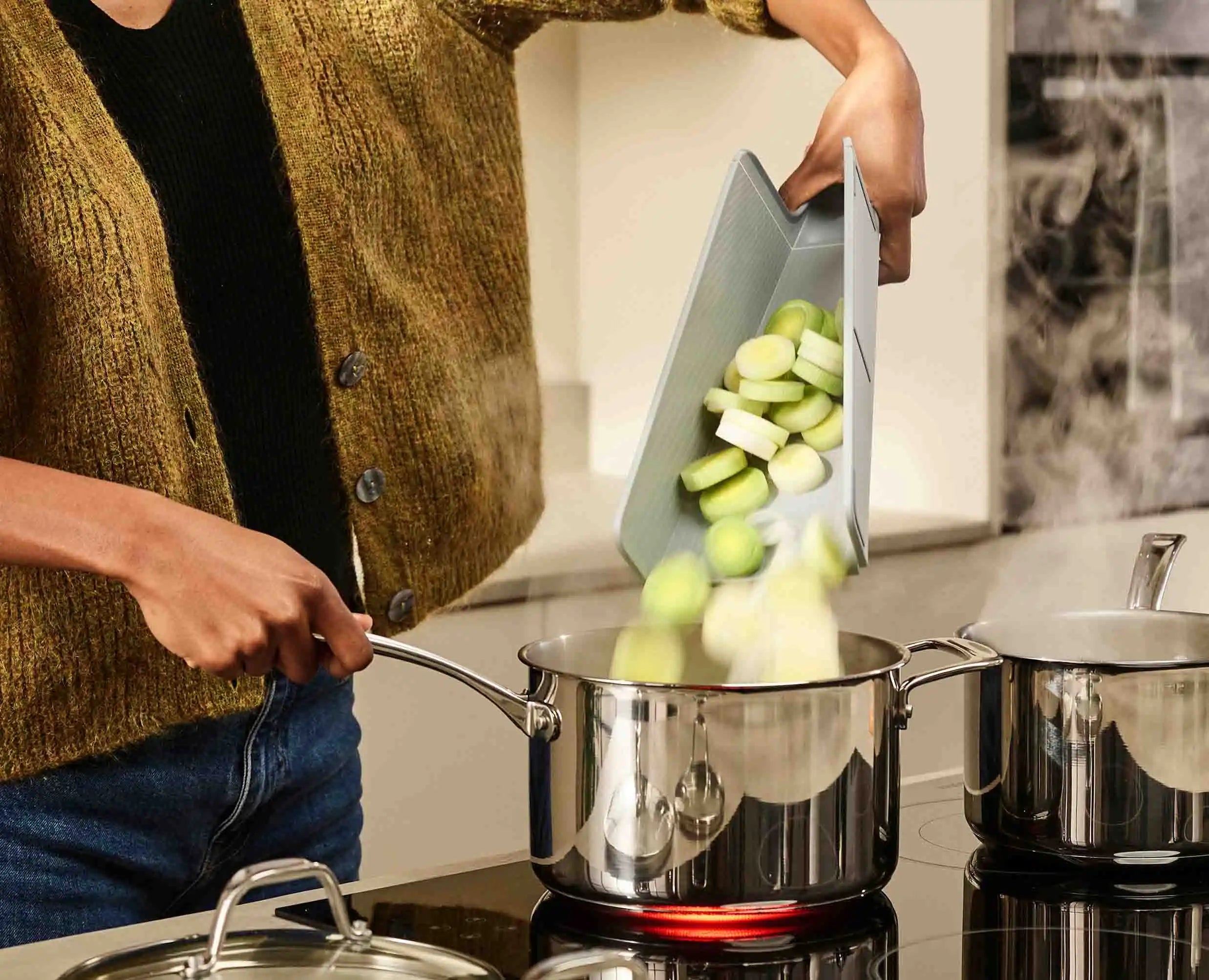 Chop2Pot™ Plus Blue Folding Chopping Board