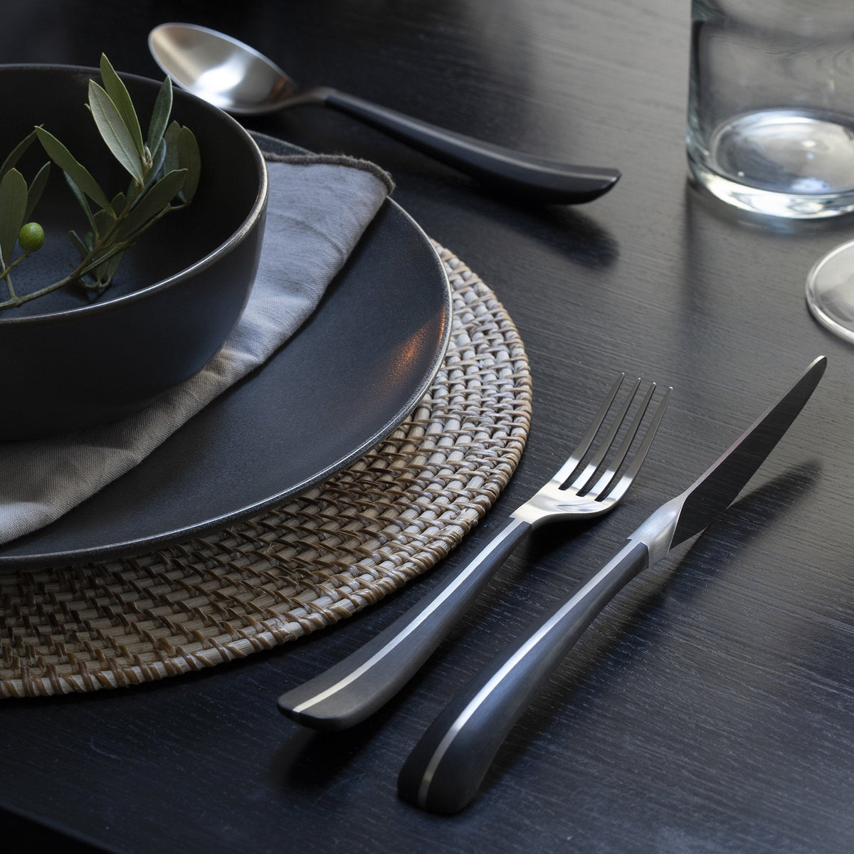 Contour Noir Satin Steak Knife, Set of 4
