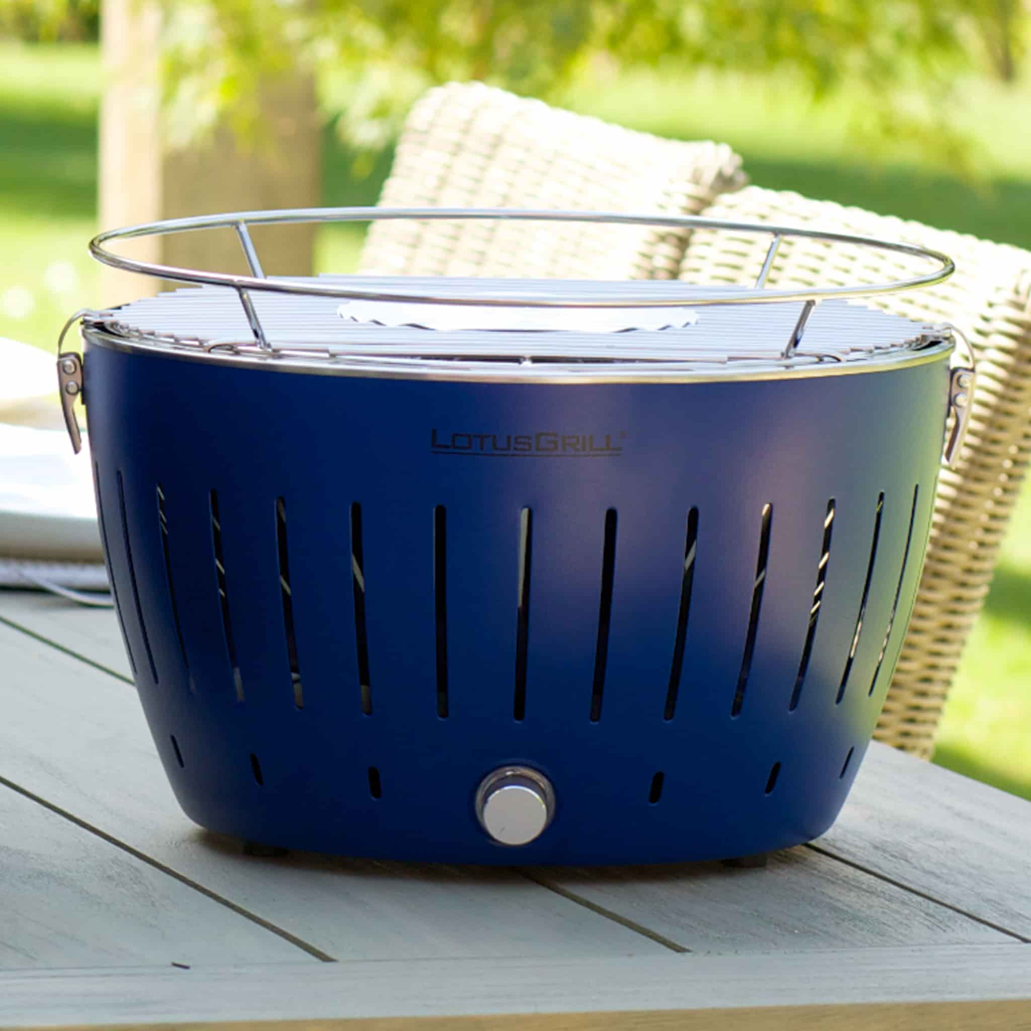 Lotus Grill Standard, Blue