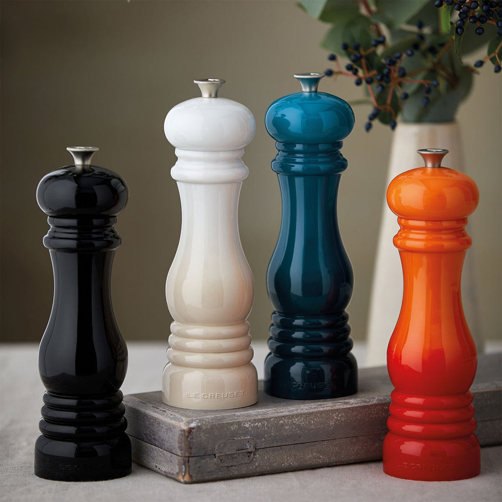 Le Creuset Classic Pepper Mill - Black