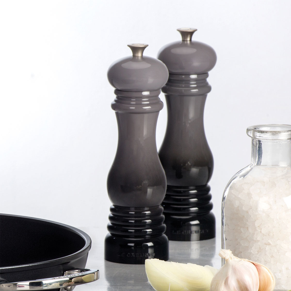 Le Creuset Classic Salt Mill - Flint