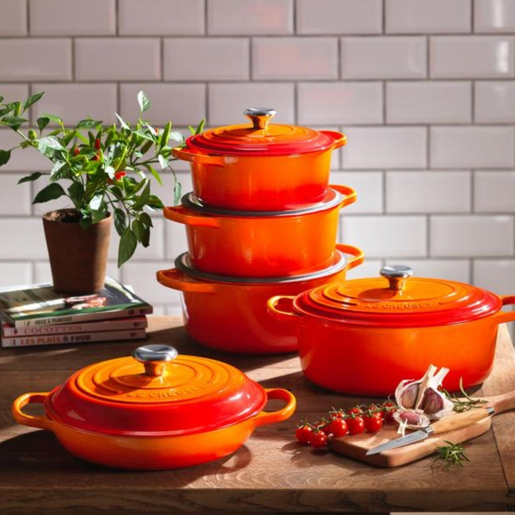 Le Creuset Signature Round Casserole 20cm - Volcanic