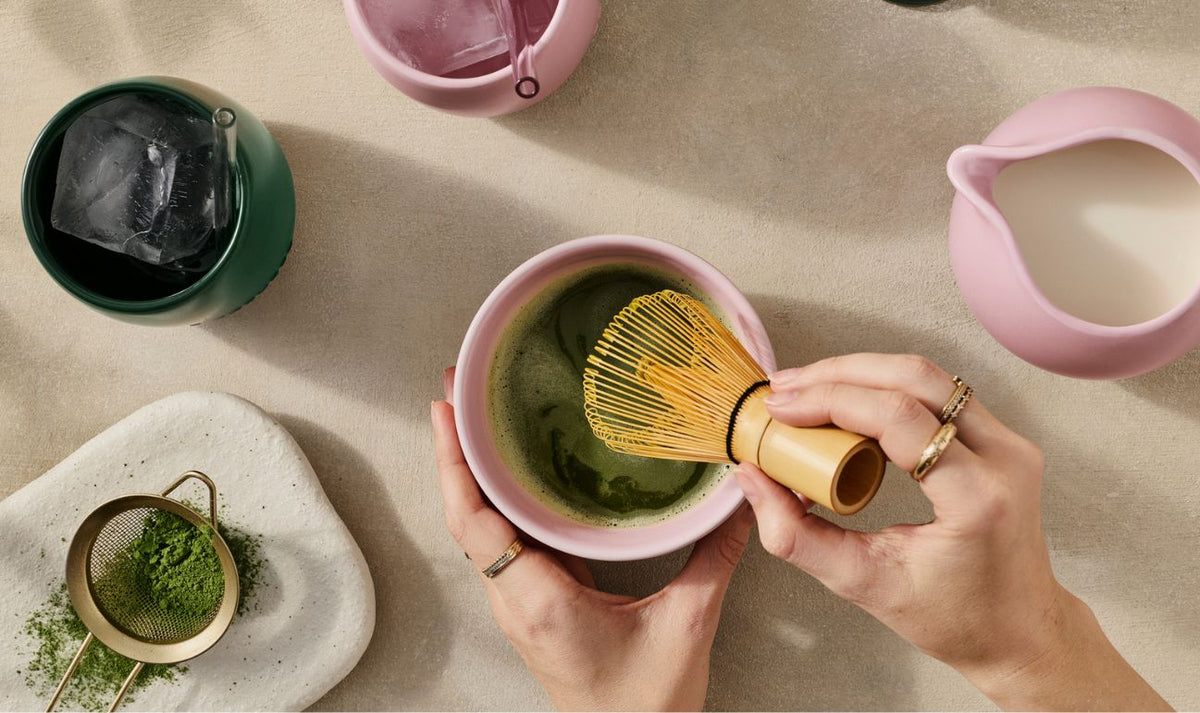 Le Creuset Matcha Whisk & Stand: Foret
