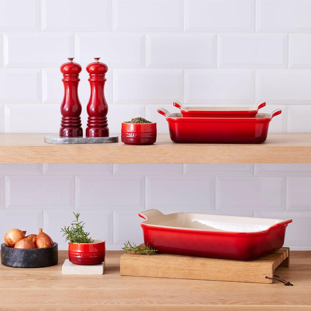 Le Creuset Set of 2  Salt & Pepper Mills Cerise