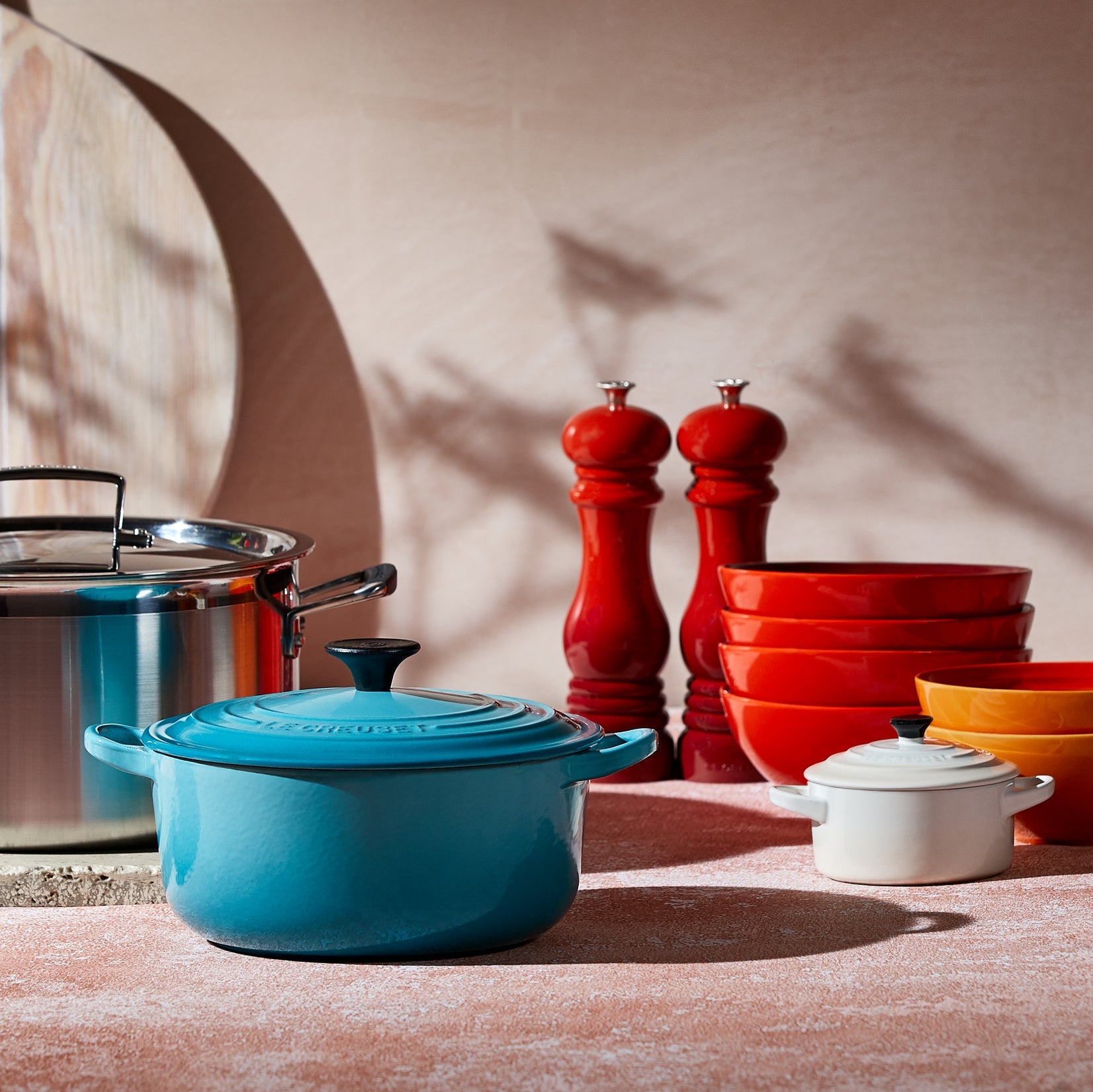 Le Creuset Set of 2  Salt & Pepper Mills Cerise