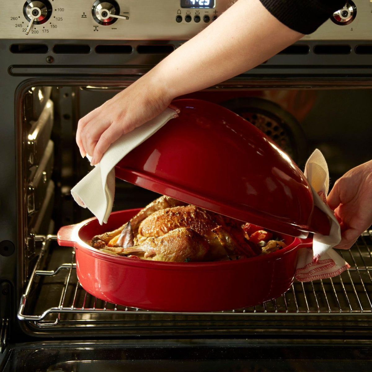 Emile Henry Large Roaster - Burgundy