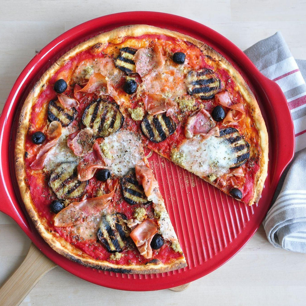 Emile Henry Ridged Pizza Stone 40cm - Burgundy