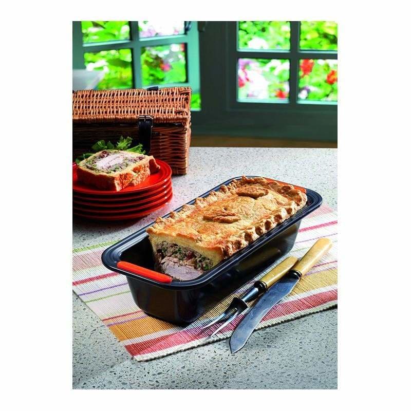 Le Creuset Loaf Tin 23cm / 2lb