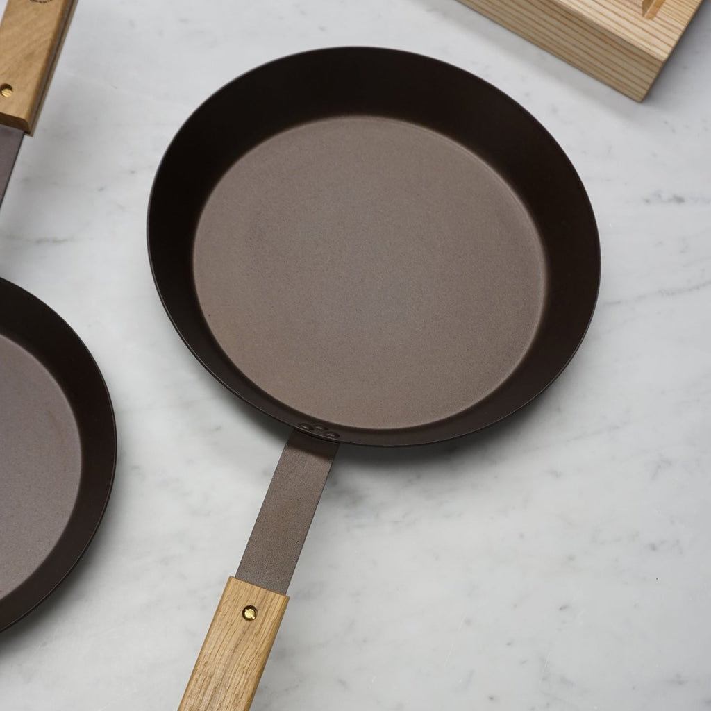 Netherton Foundry Frying Pan (Various Sizes)