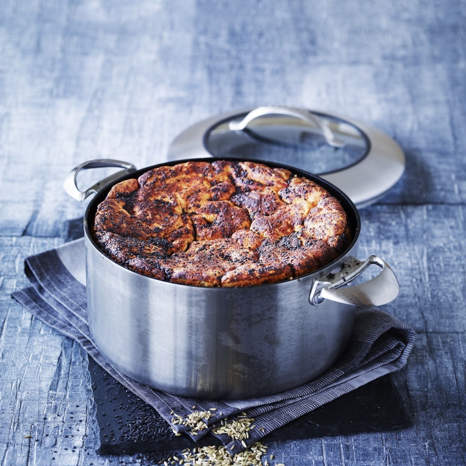 SCANPAN CTX Dutch Oven With Lid 26cm 6.5L - Simmer and Slice